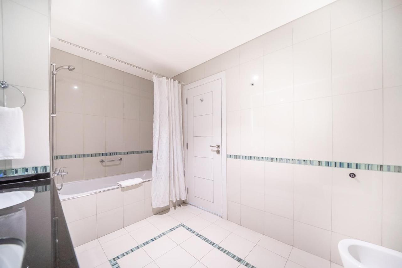 Luton Vacation Homes-Damac Heights Tower- Dubai Marina-21Ab03 外观 照片